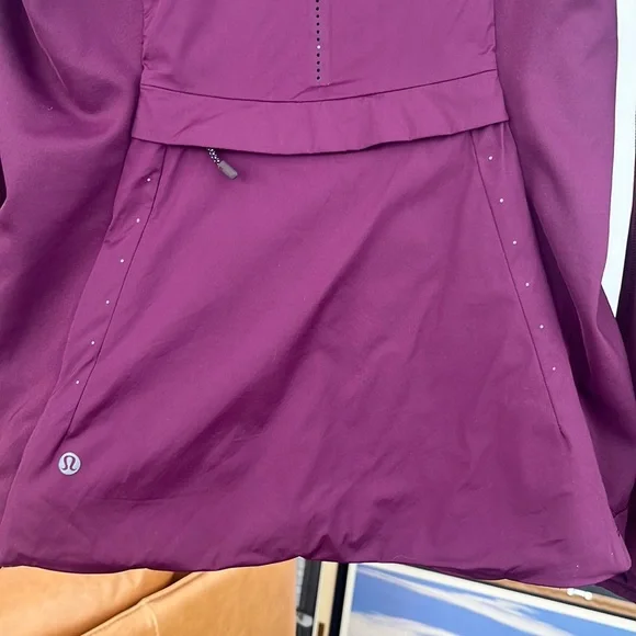 Lululemon Run for Cold PulloverJacket - Picture 6 of 6